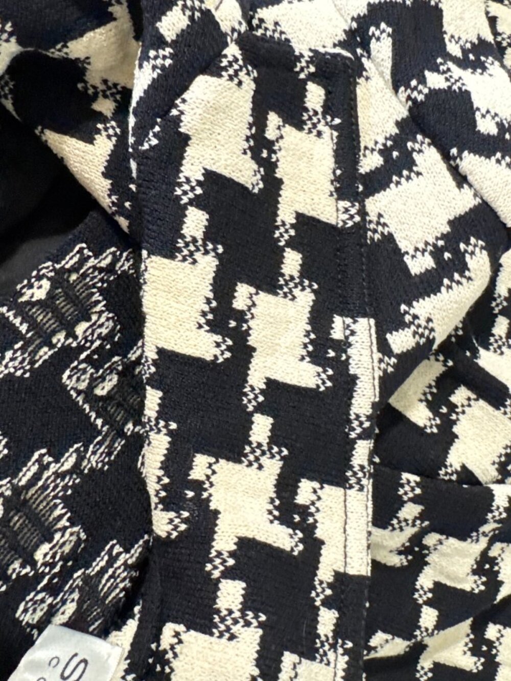 ST. JOHN COLLECTION Vintage Houndstooth Blazer - Picture 11 of 12